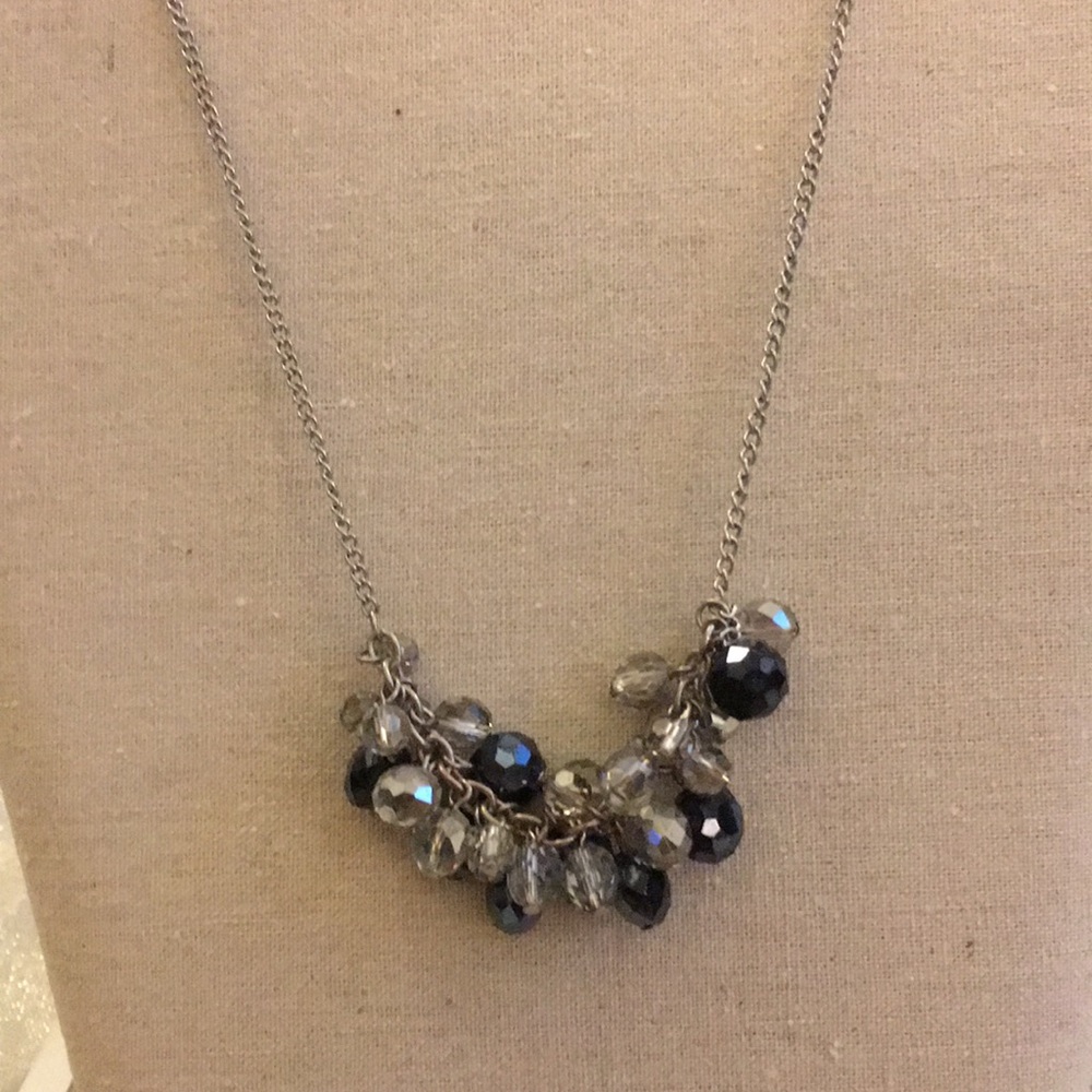 Super fun faceted navy and crystal bead necklace
